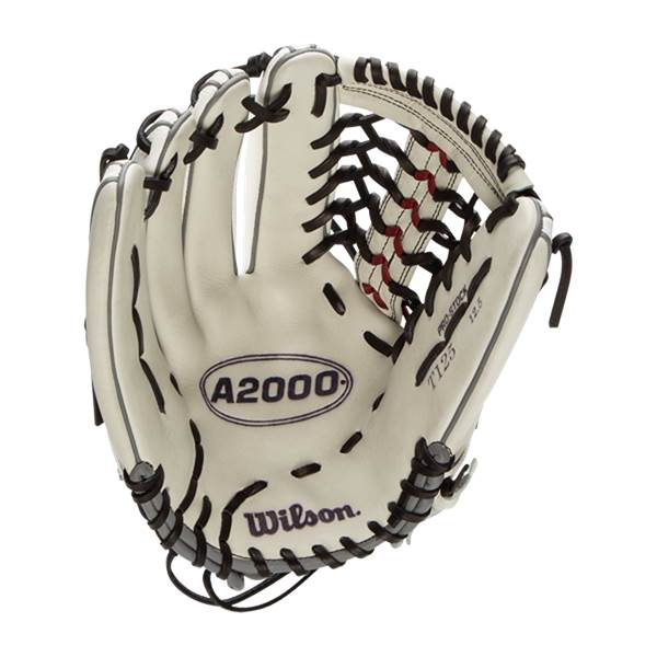 Wilson A2000 SuperSkin 12.5" Fastpitch Softball Glove: WTA20RF19T125SS: Image #407917
