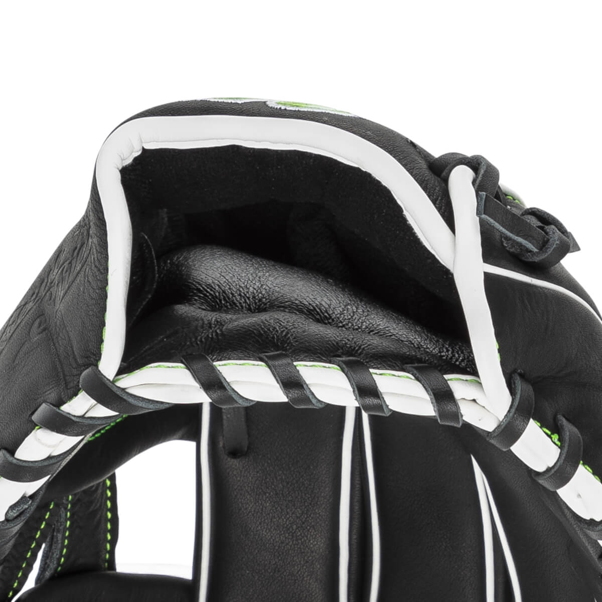 Marucci Krewe 11" Youth Baseball Glove: MFG3KR41A7-BK/NG: Image #445779