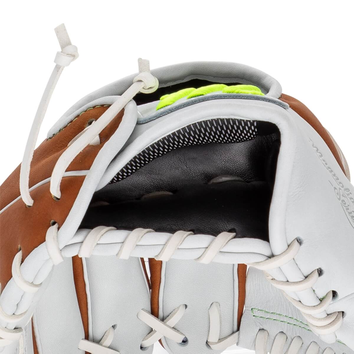 Marucci Magnolia 11.75" Fastpitch Softball Glove: MFG3MG44A2FP-TF: Image #446171