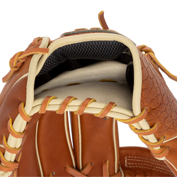 Marucci Capitol 11.75" Baseball Glove: MFG3CPAB2-TF/GT: Image #445117