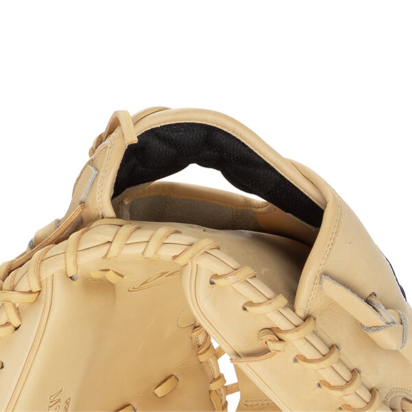 Wilson A2000 Classic M23 33.5" Baseball Catcher's Mitt: WBW102093335: Image #441966