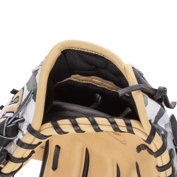 Wilson A2000 SuperSkin 1810 12.75" Winter Collection Baseball Glove: WBW1025271275: Image #450656