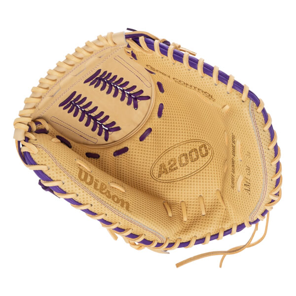 Wilson A2000 SuperSkin AM1 Spin Control Aubree Munro 34" Fastpitch Softball Catcher's Mitt: WBW10101834: Image #429856