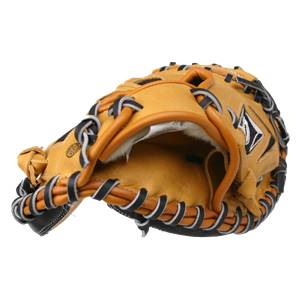 Diamond Baseball Series: C310 Youth Catcher's Mitt: Image #284625