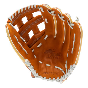 Marucci Acadia 12.5" Fastpitch Softball Glove: MFGACFP97R3: Image #425962