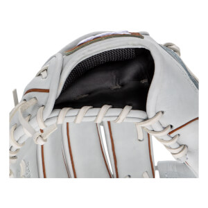 Marucci Magnolia 12.75" Fastpitch Softball Glove: MFG3MG78R3FP-W/TF: Image #445216