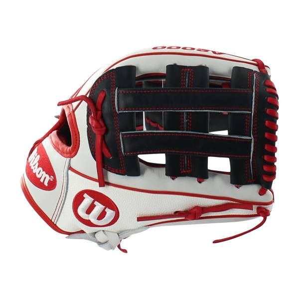 Sierra Romero's Wilson A2000 12