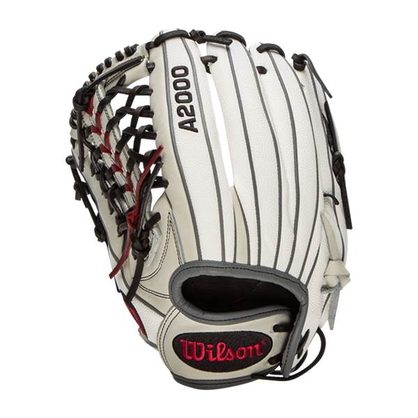 Wilson A2000 SuperSkin 12.5" Fastpitch Softball Glove: WTA20RF19T125SS: Image #407922