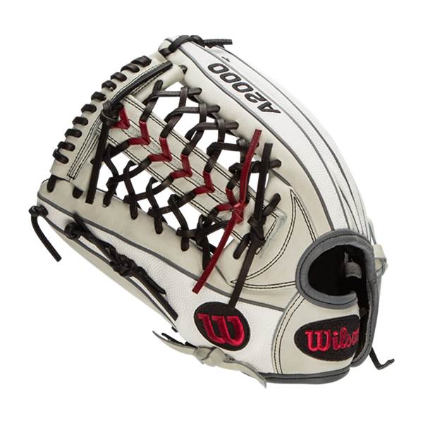 Wilson A2000 SuperSkin 12.5" Fastpitch Softball Glove: WTA20RF19T125SS: Image #407918