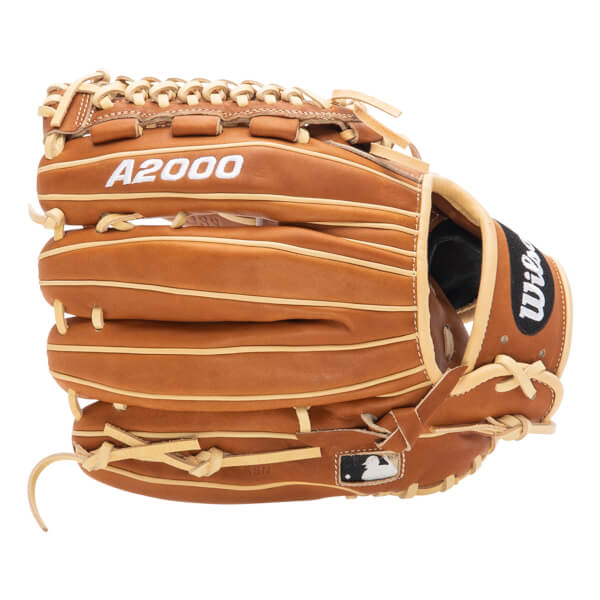 Wilson A2000 D33 11.75" Baseball Glove: WTA20RB20D33: Image #420932