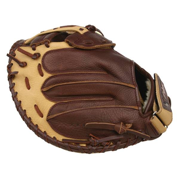 Louisville Slugger Valkyrie Fastpitch Series: V207 Fastpitch Catcher's Mitt: Image #287728