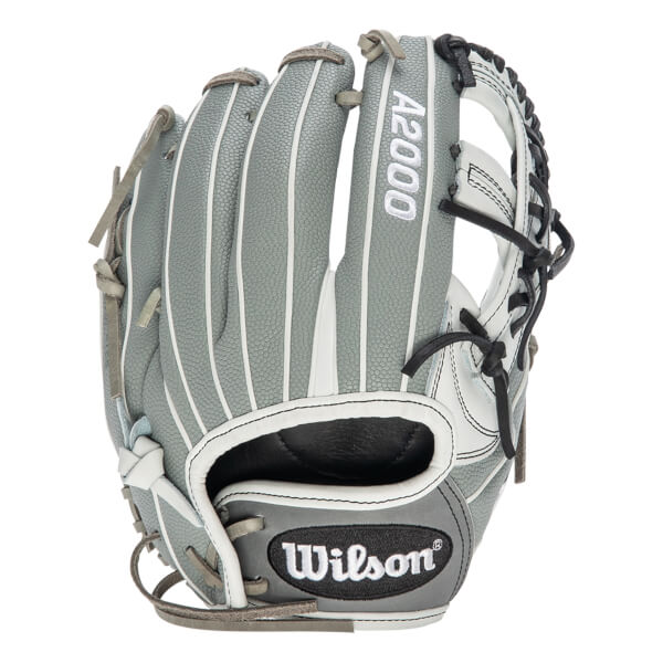 Wilson A2000 SuperSkin FP75 11.75" Fastpitch Softball Glove: WTA20RF19P75SS: Image #421474