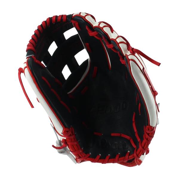 Sierra Romero's Wilson A2000 12
