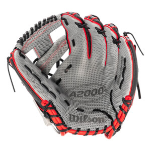 Wilson A2000 SuperSkin 1975 Spin Control 11.75