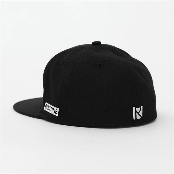 black fitted baseball hat