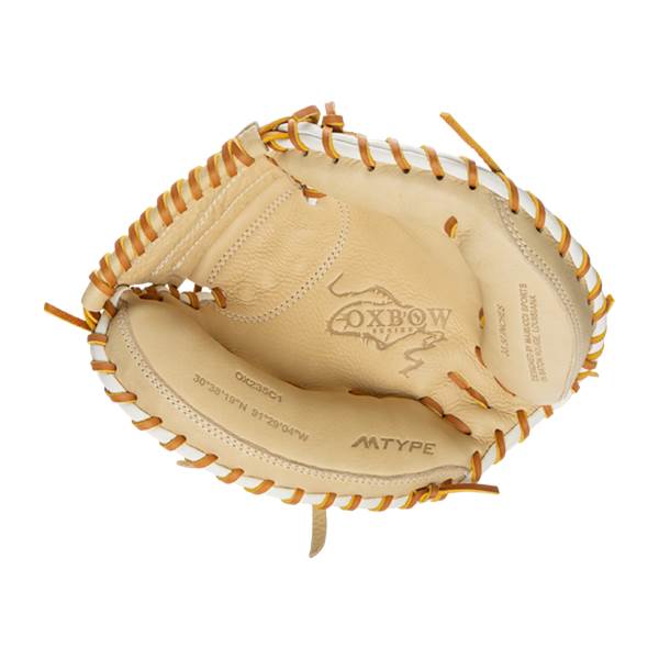 Marucci Oxbow Series 33.5" Baseball Catcher's Mitt: MFGOXM235C1: Image #404498