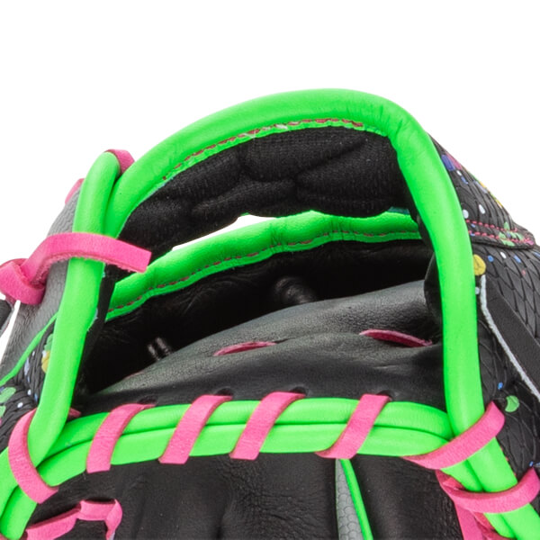 Wilson A2000 SuperSkin 1786 11.5" Winter Collection Baseball Glove: WBW102523115: Image #450228