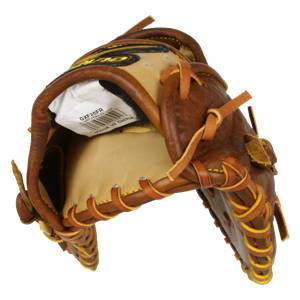 Mizuno Classic Pro Soft Series: GXF26 First Base Mitt: Image #289381