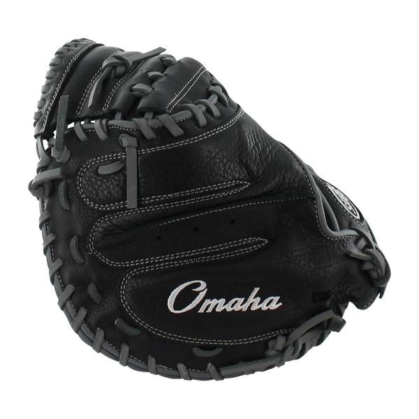 Louisville Slugger Omaha 33.5" Youth Catcher's Mitt: WTLOMRB17CM: Image #310364