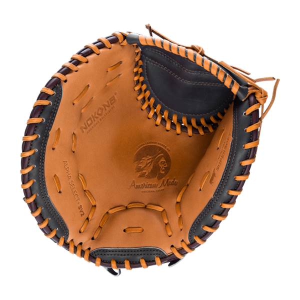 W-V3250 Velcro 32.5 Closed Web Fastpitch Catcher's Mitt - Nokona Ballgloves