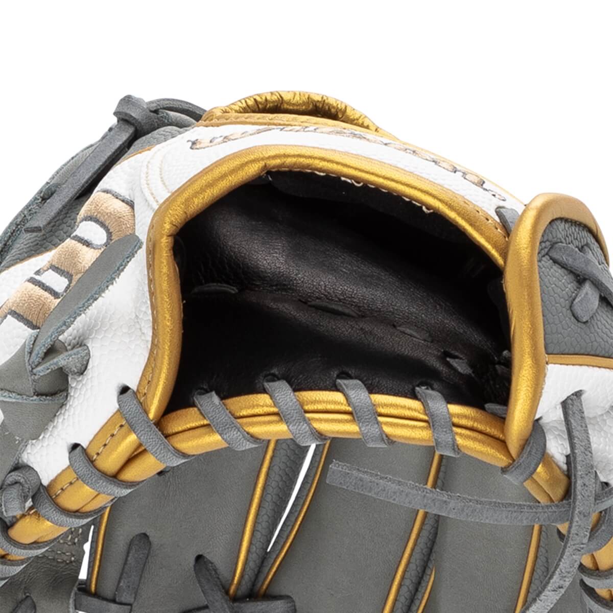 Wilson A2000 Classic SuperSkin V125 12.5" Fall Collection Fastpitch Softball Glove: WBW102677125: Image #447218