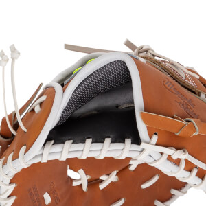 Marucci Magnolia 13" Fastpitch Softball First Base Mitt: MFG3MG39S2FP-TF: Image #446163