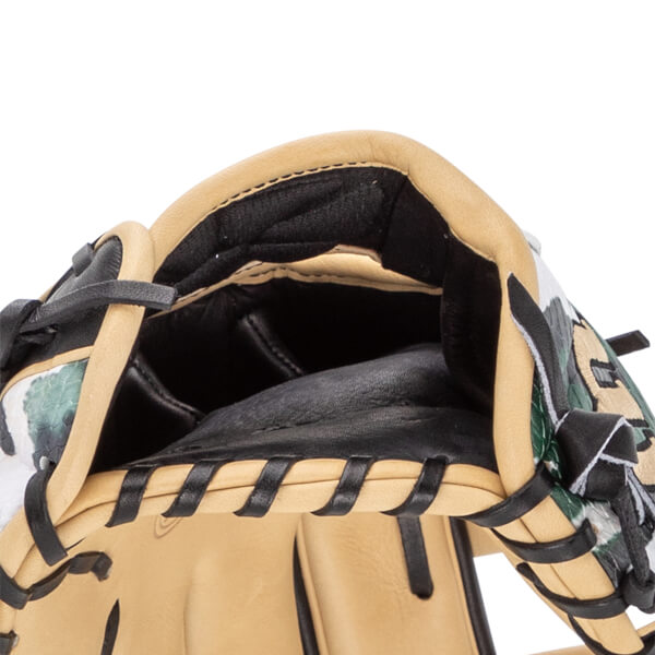 Wilson A2000 SuperSkin 1810 12.75" Winter Collection Baseball Glove: WBW1025271275: Image #450252