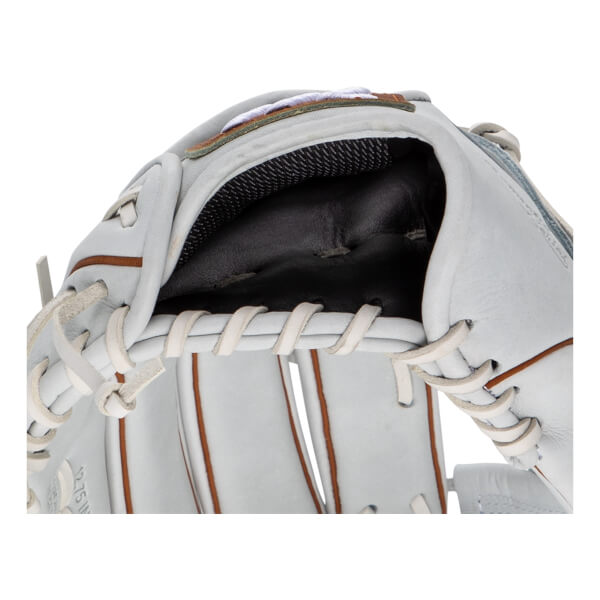 Marucci Magnolia 12.75" Fastpitch Softball Glove: MFG3MG78R3FP-W/TF: Image #445216