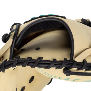 Marucci Oxbow 33.5" Baseball Catcher's Mitt: MFG3OX235C1-CM/BK: Image #445937