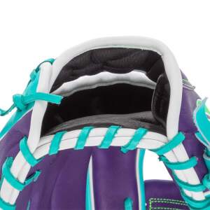 Wilson A2000 DW5 12" Winter Collection Baseball Glove: WBW10252212: Image #450174