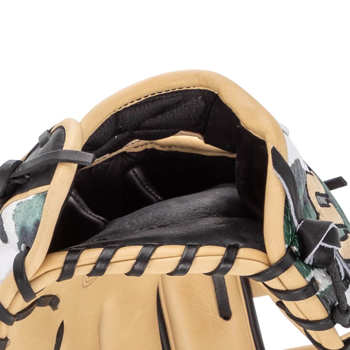 Wilson A2000 SuperSkin 1810 12.75" Winter Collection Baseball Glove: WBW1025271275: Image #450252