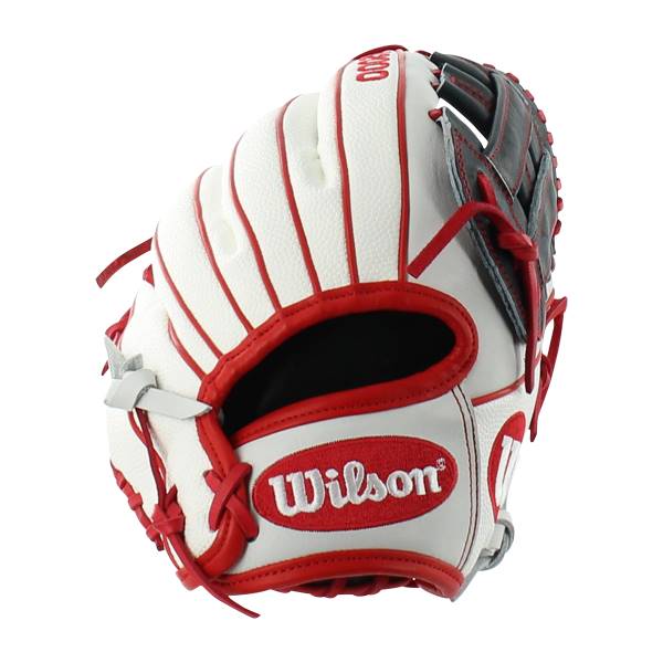 Sierra Romero's Wilson A2000 12