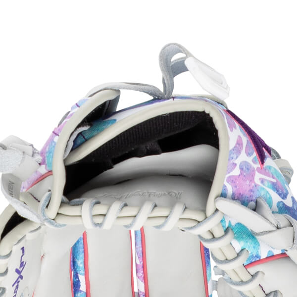 Easton Elite 11.5" Morgan Stuart Fastpitch Softball Glove: MYWHY-2025: Image #458881