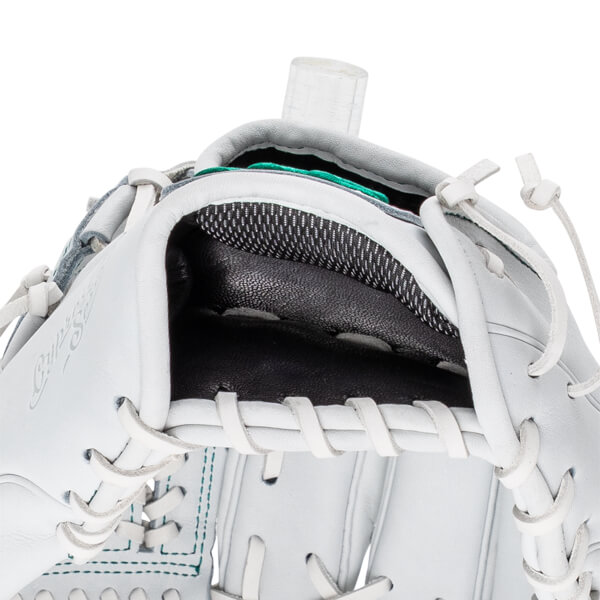 Marucci Cypress 12.25" Fastpitch Softball Glove: MFGCYFP46K5: Image #461346