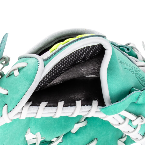 Marucci Cypress 13" Fastpitch Softball First Base Mitt: MFGCYFP39S1: Image #461190