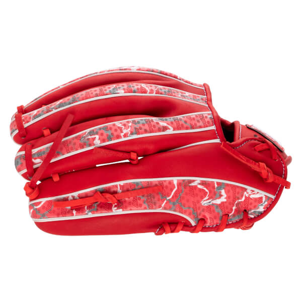 Back view of a red baseball glove featuring decorative white and grey camouflage patterns with the words Lizard Skins integrated into the design across the fingers.