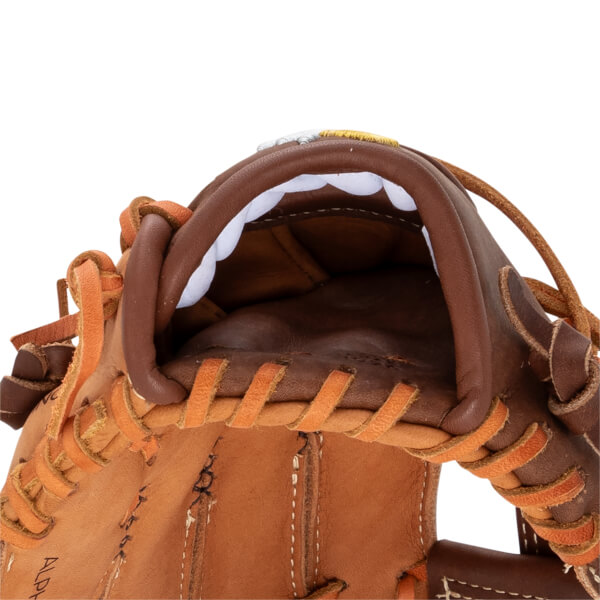 Nokona Alpha Select Platinum EP 9'' Youth Baseball Glove: PE-S-50I