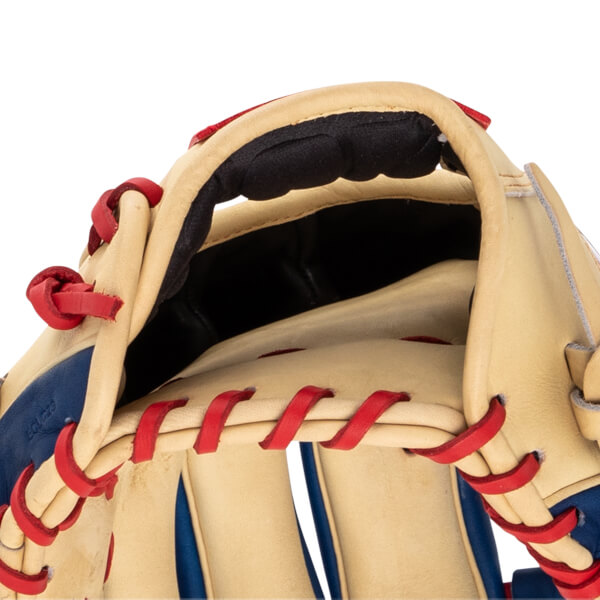 Rawlings Heart of the Hide R2G 11.5" Baseball Glove: PROR204W-2CR: Image #457499