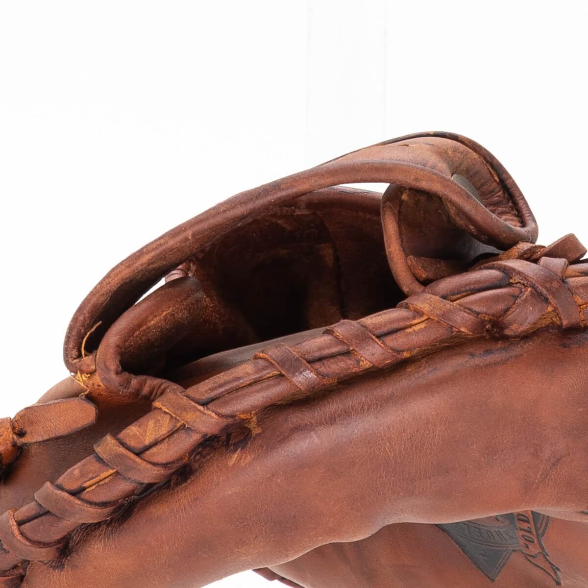 Shoeless Joe Golden Age Series Catcher's Mitt: 1915CML: Image #467260