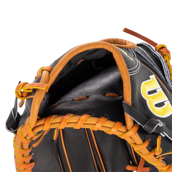 Wilson A2000 Classic 1750 12.5" Baseball Glove: WBW104121125: Image #465060