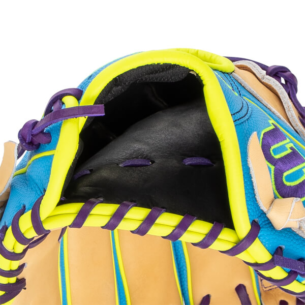 Wilson A2000 1750 12.5" Winter Collection Baseball Glove: WBW104006125: Image #464161