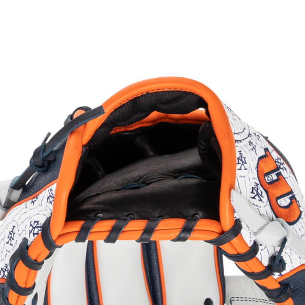 Wilson A2000 City Edition NY 11.5" Baseball Glove: WBW103201115: Image #462066
