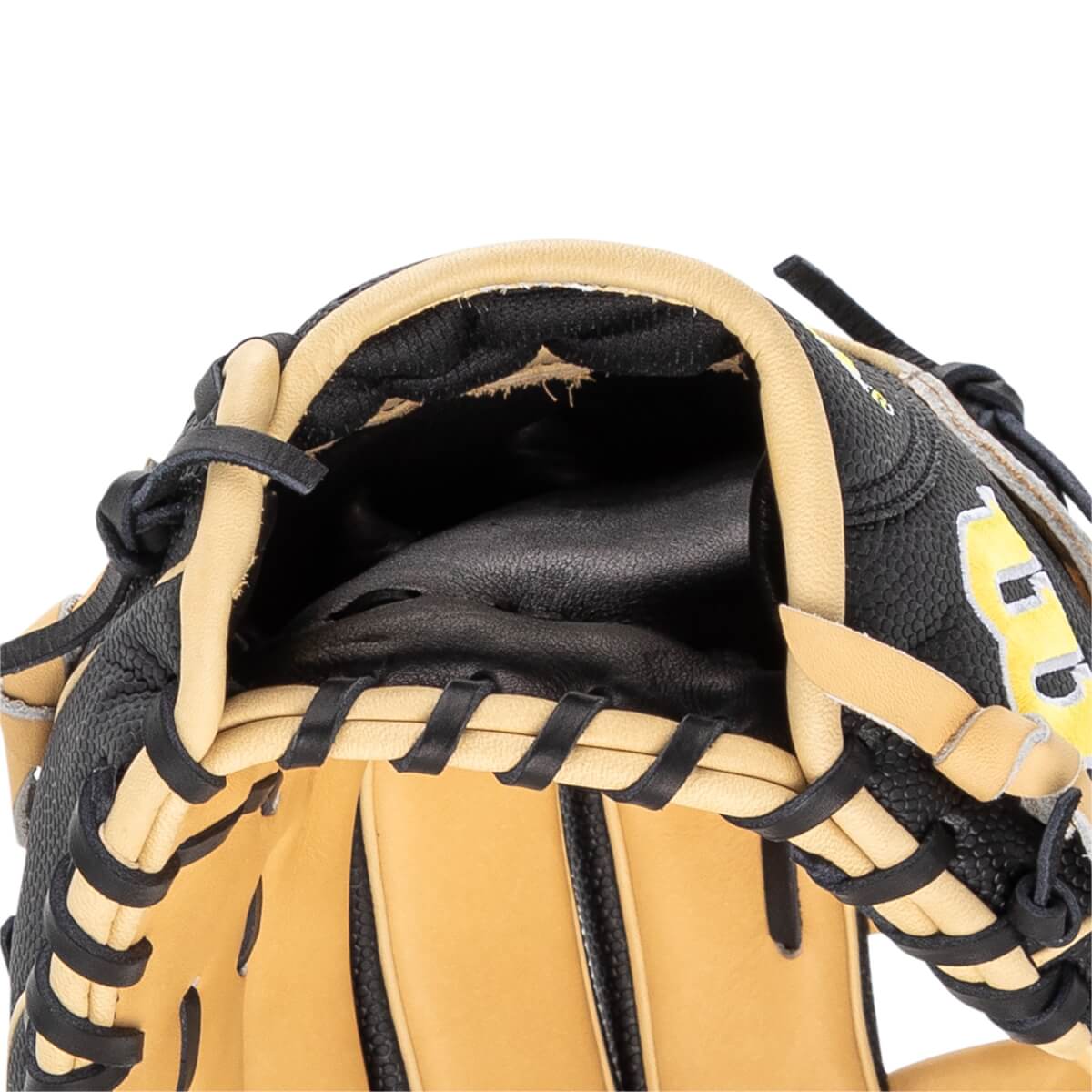 Wilson A2000 Classic SuperSkin DW5 12" Baseball Glove: WBW10411612: Image #465597