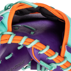 Wilson A2000 CM33 33" Winter Collection Baseball Catcher's Mitt: WBW10394233: Image #459415