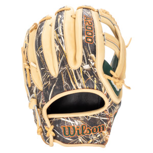 Front view of a baseball glove with a camouflage pattern, featuring "A2000" and "Wilson" logos.
