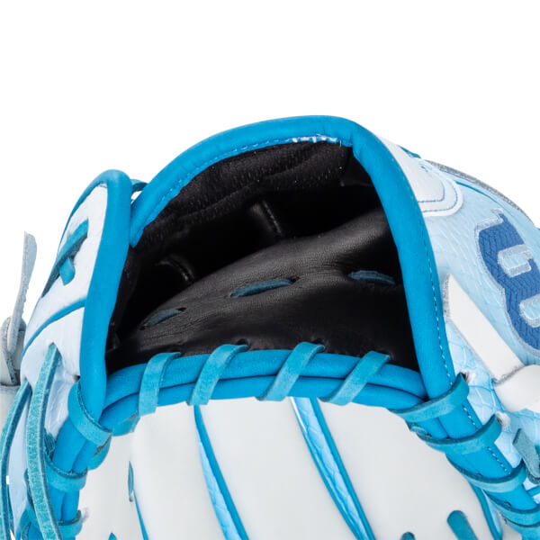 Wilson A2000 H12 12" Winter Collection Fastpitch Softball Glove: WBW10394612: Image #464218