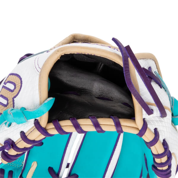 Wilson A2000 T125 12.5" Winter Collection Fastpitch Softball Glove: WBW103947125: Image #464226